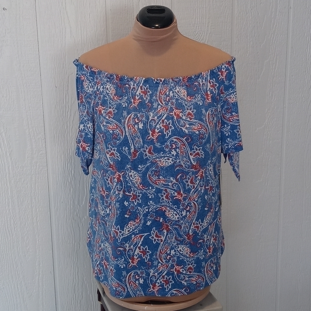 NWT PS Perseption Paisley blue blouse on shoulder or off size medium.